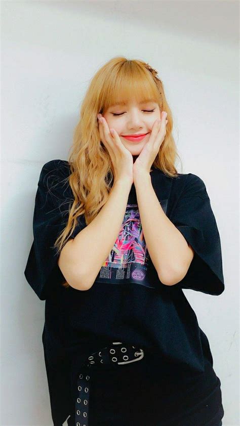 BLACKPINK Lisa Wallpapers - Top Free BLACKPINK Lisa Backgrounds - WallpaperAccess