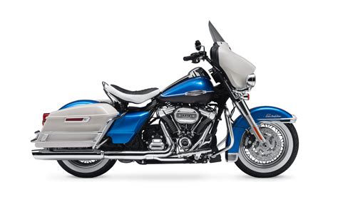 2021 Harley-Davidson Electra Glide Revival Guide • Total Motorcycle