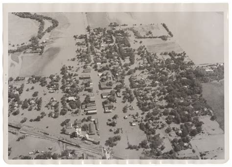 Flood scene, Gypsum, Kansas - Kansas Memory - Kansas Historical Society