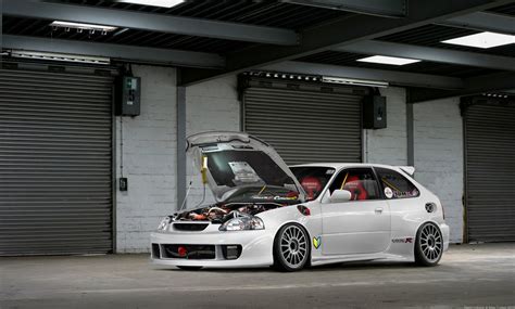 Does anyone else love this car too? (Honda Civic Type R EK9)