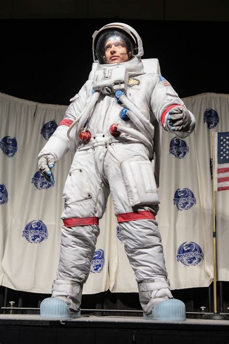 Pin by Alex Guzeev on Cool Spacesuit | Astronaut suit, Astronaut costume, Space suit