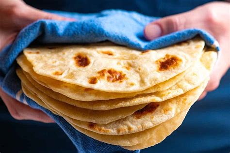 Easy Soft Flour Tortillas Recipe