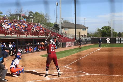 Analysis: Gamecock softball bounces back with first SEC series win over ...