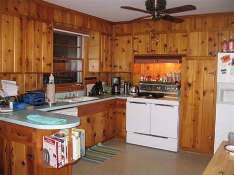 17 Best images about Knotty Pine Kitchen makeovers on Pinterest | Gray ...