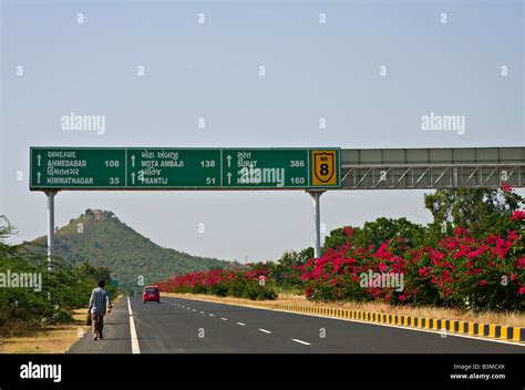 National Highway 8, Gujarat, India Stock Photo - Alamy