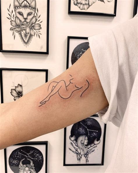 11+ Woman Silhouette Line Tattoo Ideas That Will Blow Your Mind! - SESO OPEN