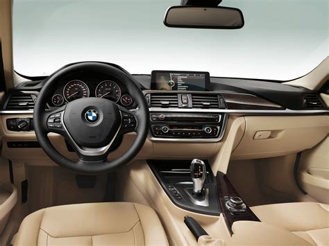 F30 BMW 3-series Luxury Line dashboard - a vast improvement over the ...