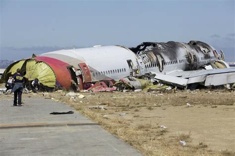 Early details suggest crew error led to Asiana 214 crash - The Verge