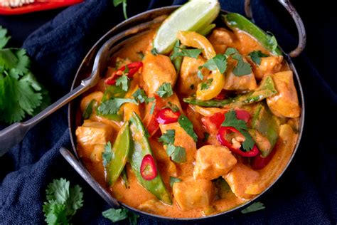 20 Minute Red Thai Curry Recipe With Extra Vegetables