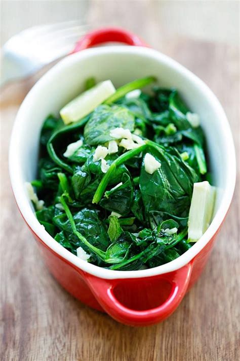 Garlic Butter Sauteed Spinach | Easy Delicious Recipes