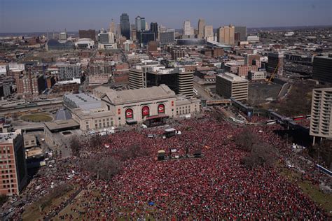 1 dead and up to 15 injured after shooting near Kansas City Chiefs parade, police chief says ...