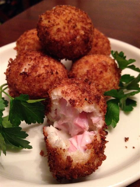 Ham and Cheese Croquettes - Crunchy outside, creamy and delicious ...