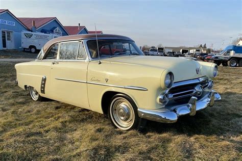 1952 Ford Crestline Victoria 2 | Barn Finds