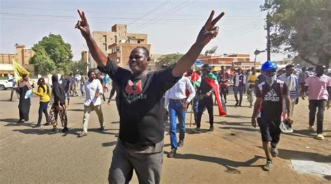 Sudan Protesters Face Gunfire and Tear Gas, 2 Dead