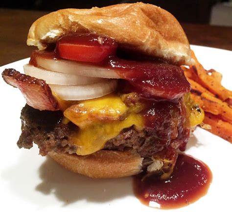 10 Awesome Venison Burgers You Can’t Get at IHOb