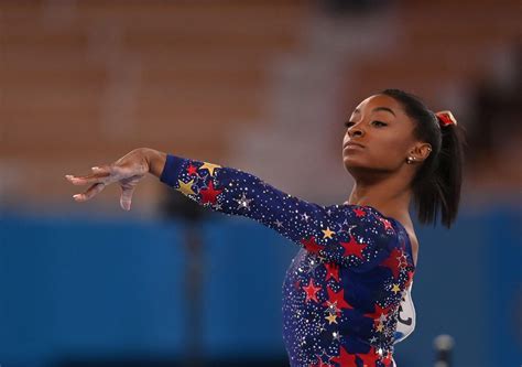 Simone Biles absolutely destroy the floor routine at 2021 Olympics (Video)