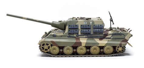 Build review of the Blitz by Takom Jagdtiger scale model kit ...