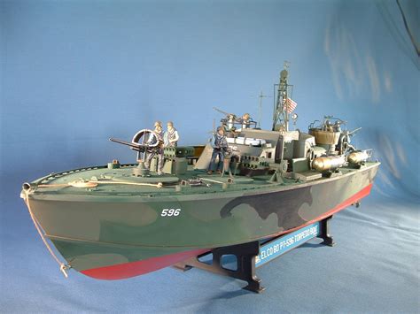 PT Boat 1/35 Italeri | Warship model, Model boats, Model warships