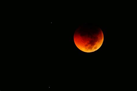 Lunar Eclipse: Umbra | 16 Jun 2011. 03:35 AM. Third phase of… | Flickr