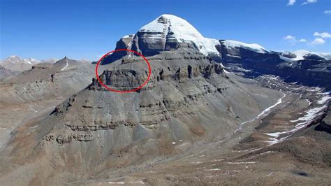 कैलाश पर्वत की ये तस्वीरे आपको कोई नहीं दिखाएगा ! Mystery of Mount ...