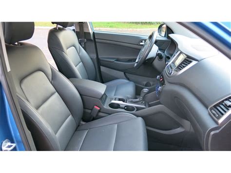 2016 Hyundai Tucson: 88 Interior Photos | U.S. News