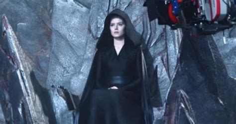 Empress Palpatine Takes the Throne in Dark Rey Behind-the-Scenes Photo from Star Wars 9