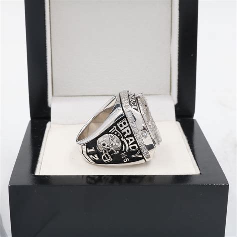 2001 New England Patriots Ultra Super Bowl Ring – HYPERINGS