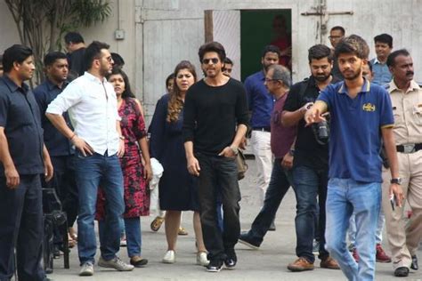 Shah Rukh Khan spotted at Mehboob studio - Photos,Images,Gallery - 57780