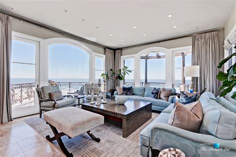 Luxury Real Estate – 1920 The Strand, Manhattan Beach, CA, USA – Living Room Ocean View – The ...