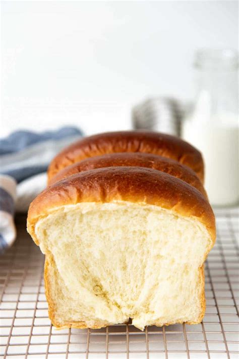 Japanese Milk Bread Recipe (Hokkaido milk bread) - The Flavor Bender