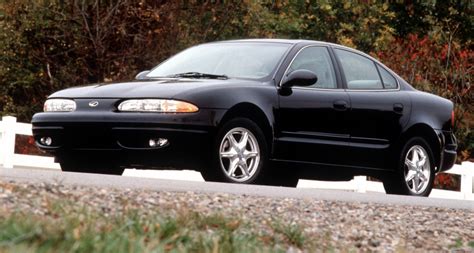 2004 Oldsmobile Alero: Quick Look | The Daily Drive | Consumer Guide®