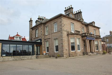 ROYAL HOTEL (AU$146): 2021 Prices & Reviews (Elgin, Scotland - Moray ...