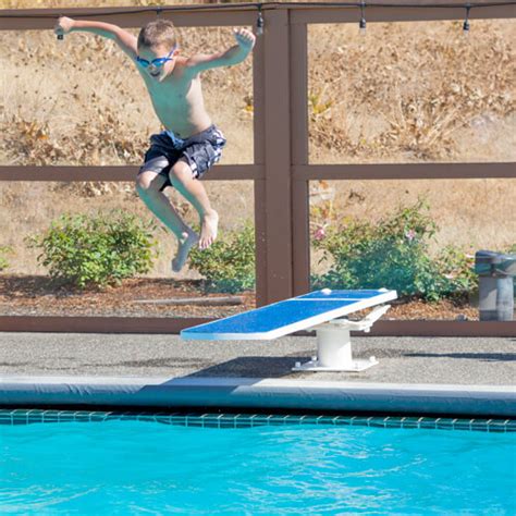 Diving Boards Review Guide Of 2020 - Simply Fun Pools