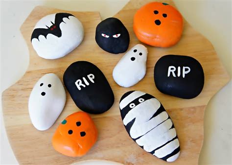 Halloween Rock Painting - HubPages