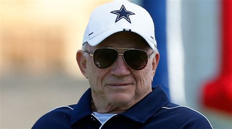 Jerry Jones Uses A Horrifying Analogy To Describe Cowboys' Contract ...