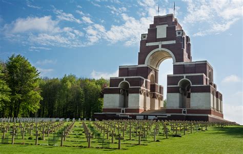 Visit WW1 Battlefields in France & Belgium – LeShuttle