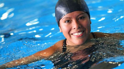 10 things to take to your first adult swimming lesson