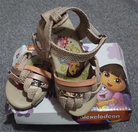 Dora the Explorer Sandals on Carousell