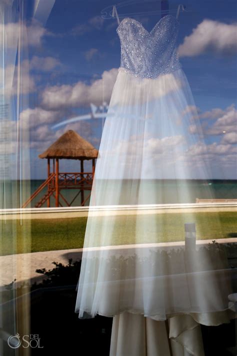 Moon Palace Beach Wedding - Anne and Jeb - Del Sol Photography