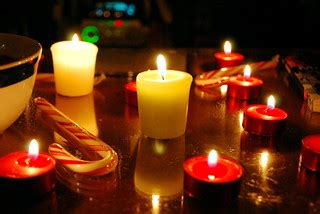 candles | Laura LaRose | Flickr