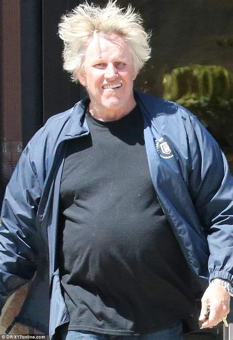 Lethal Weapon Gary Busey lets gut hang out shops Malibu - WSTale.com