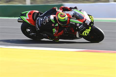 Aprilia tests new MotoGP bike with ‘interesting improvements’ - The Race