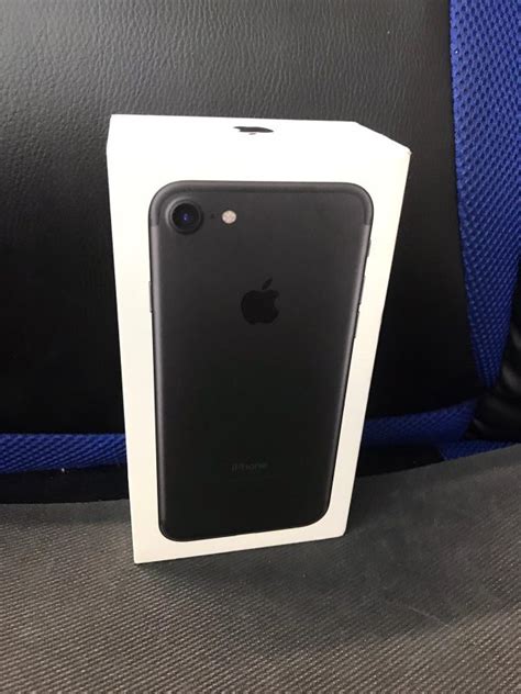 iPhone 7 32GB Black Unlocked New in Box