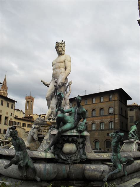 Nettuno (King Neptune) Fountain Statue, Florence, Italy | Neptune ...