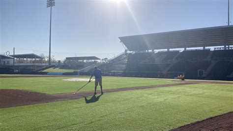 Minnesota Twins host first full-squad workout at Spring Training | FOX ...