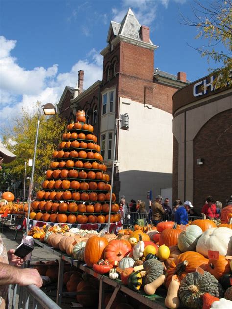 Circleville, OH - Circleville Pumpkin Show 2013 | Circleville pumpkin ...