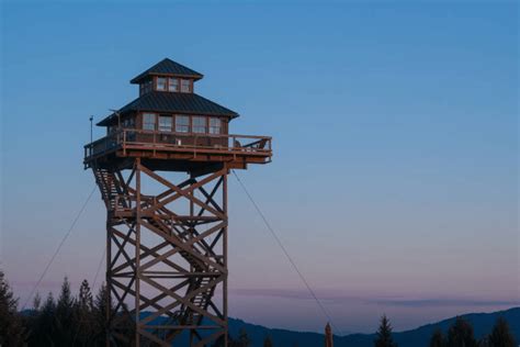 Enjoy a unique vacation at this old-fashioned fire lookout tower | Cottage Life