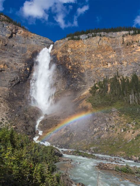 Takakkaw Falls in Yoho • Guide to Visiting - The Banff Blog