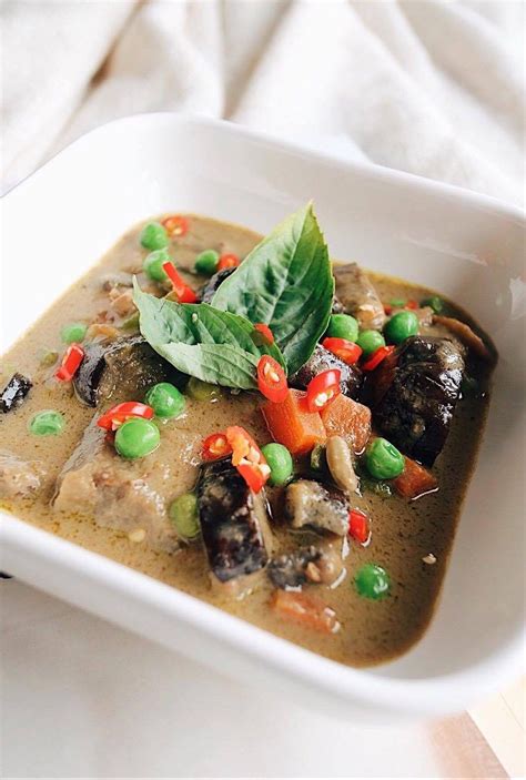 Aubergine Thai Green Curry Thai Recipes, Asian Recipes, Organic Recipes Healthy, Green Curry ...