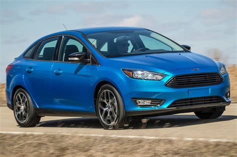 2016 Ford Focus VINs, Configurations, MSRP & Specs - AutoDetective